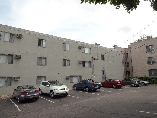 2308 Lyndale Ave S - Back