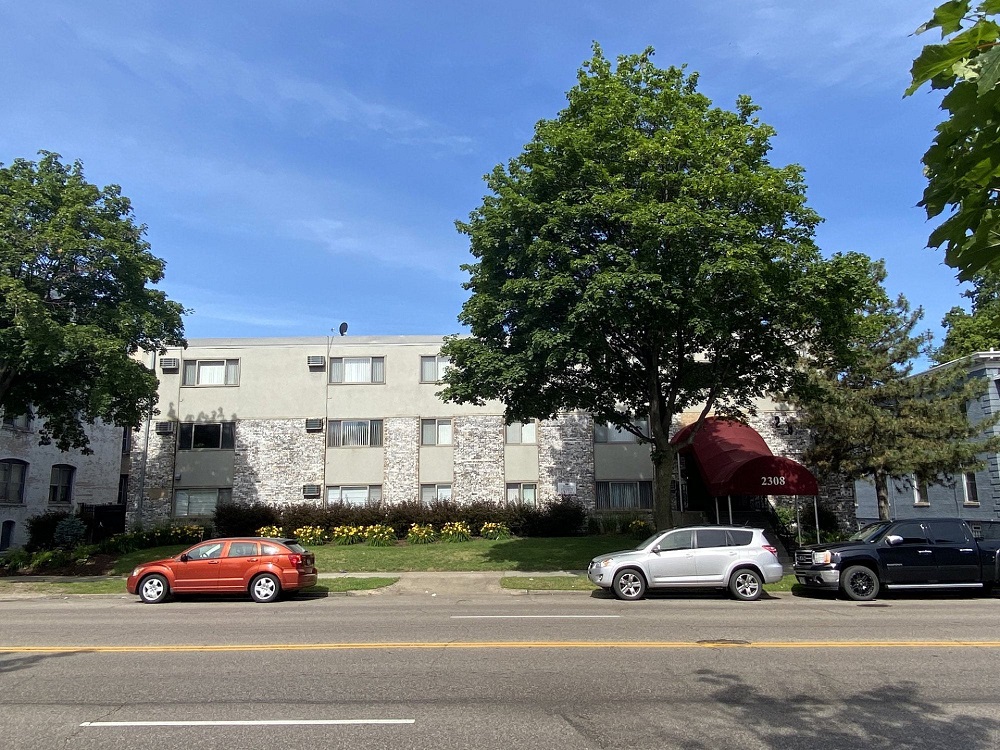 2308 Lyndale Ave S, Minneapolis MN 55405