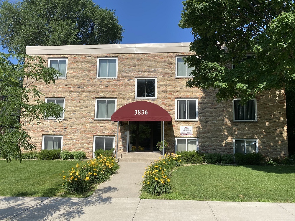 3836 Nicollet Ave S, Minneapolis MN 55408 - 18 units: 1 BRs