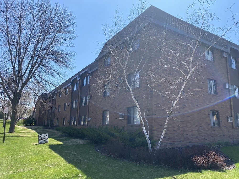 33 6th, Hopkins